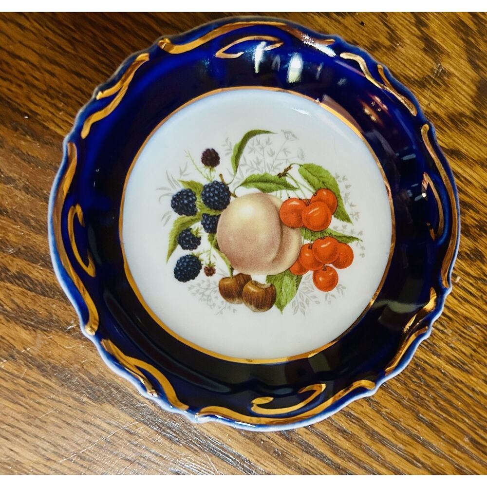 Romanian Bonbon Candy Dish With Gold Trim 3 Inches